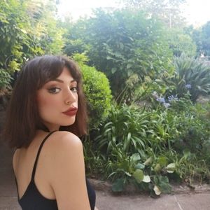 Meet your Posher, Eva